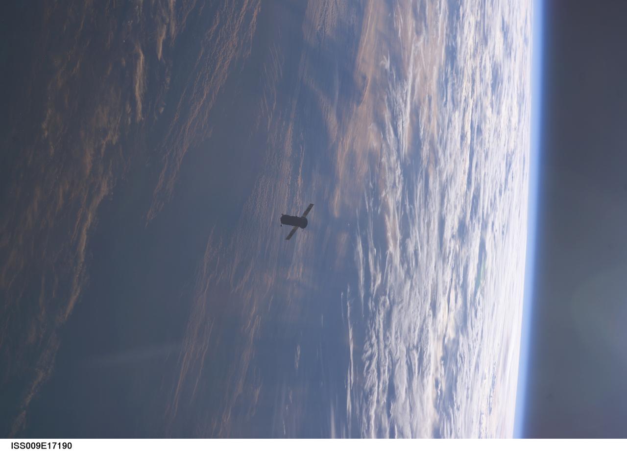 Earth's horizon from ISS